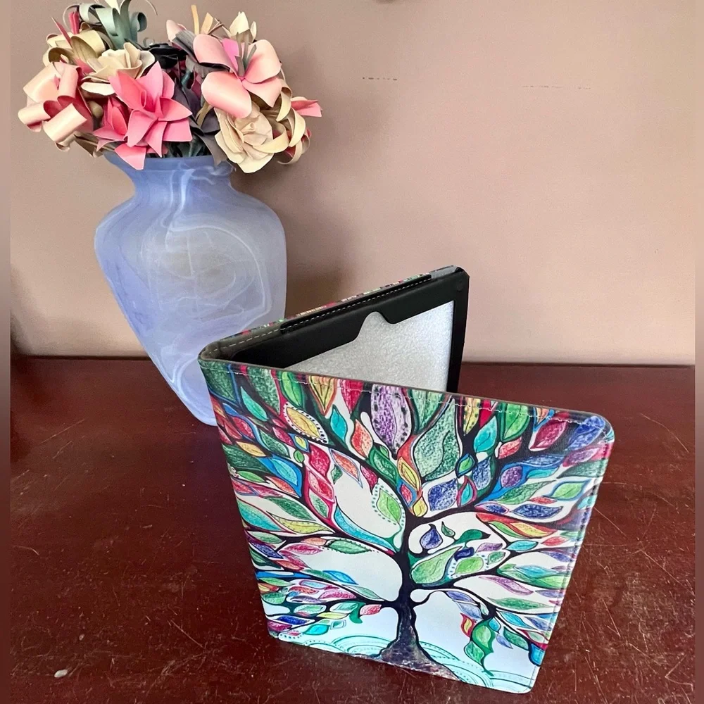 iPad case / cover with magnetic closure. Padded. NWOT. Great gift.